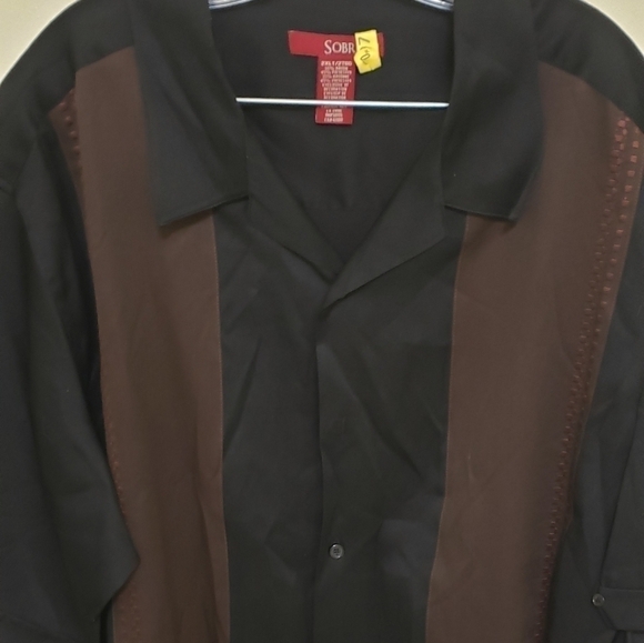 Men's Shirt - Picture 2 of 4